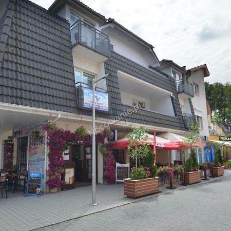 Pod Delfinem Rewal公寓 外观 照片
